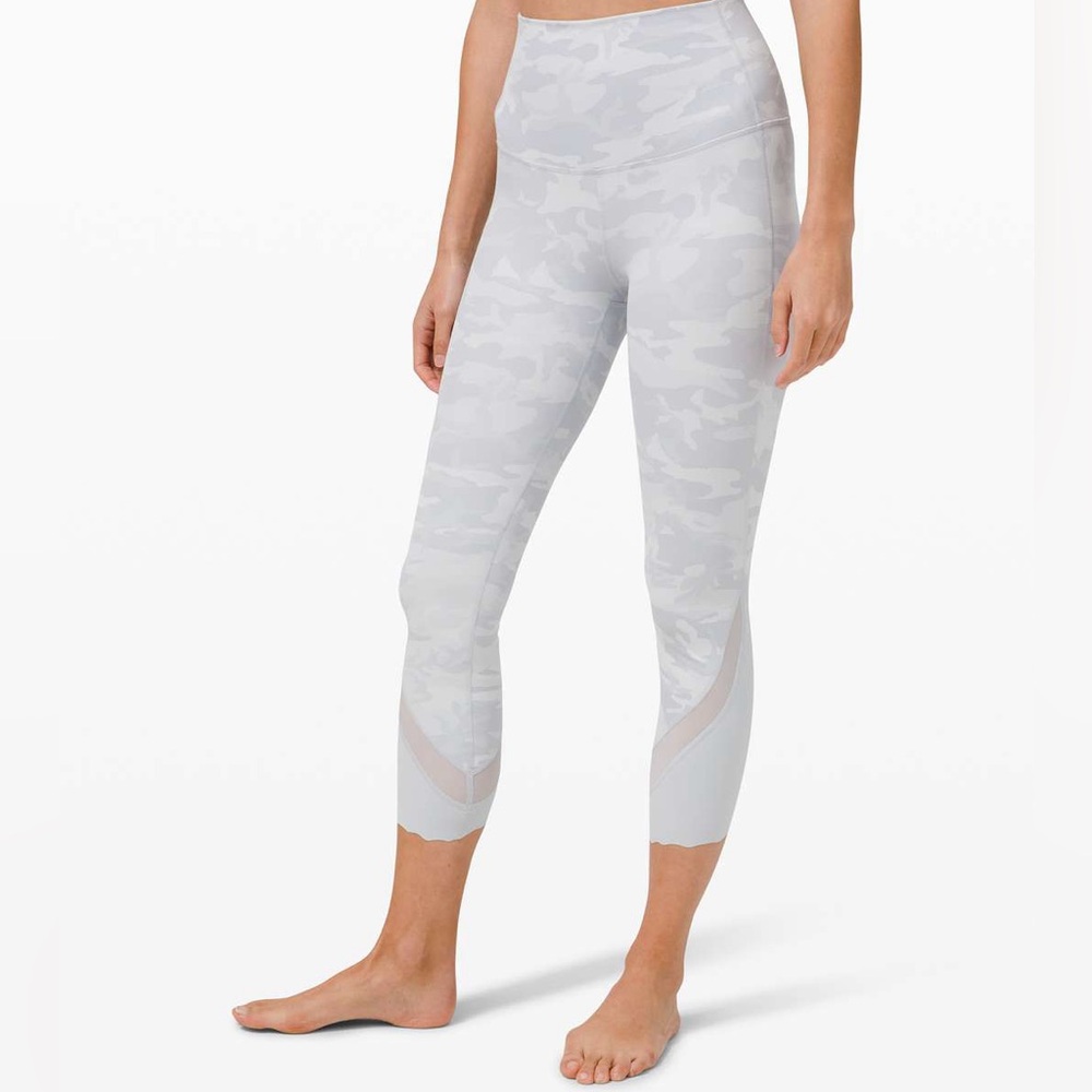 Lululemon Wunder Under High-Rise Crop 23" *Updated Scallop Full-On Luxtreme